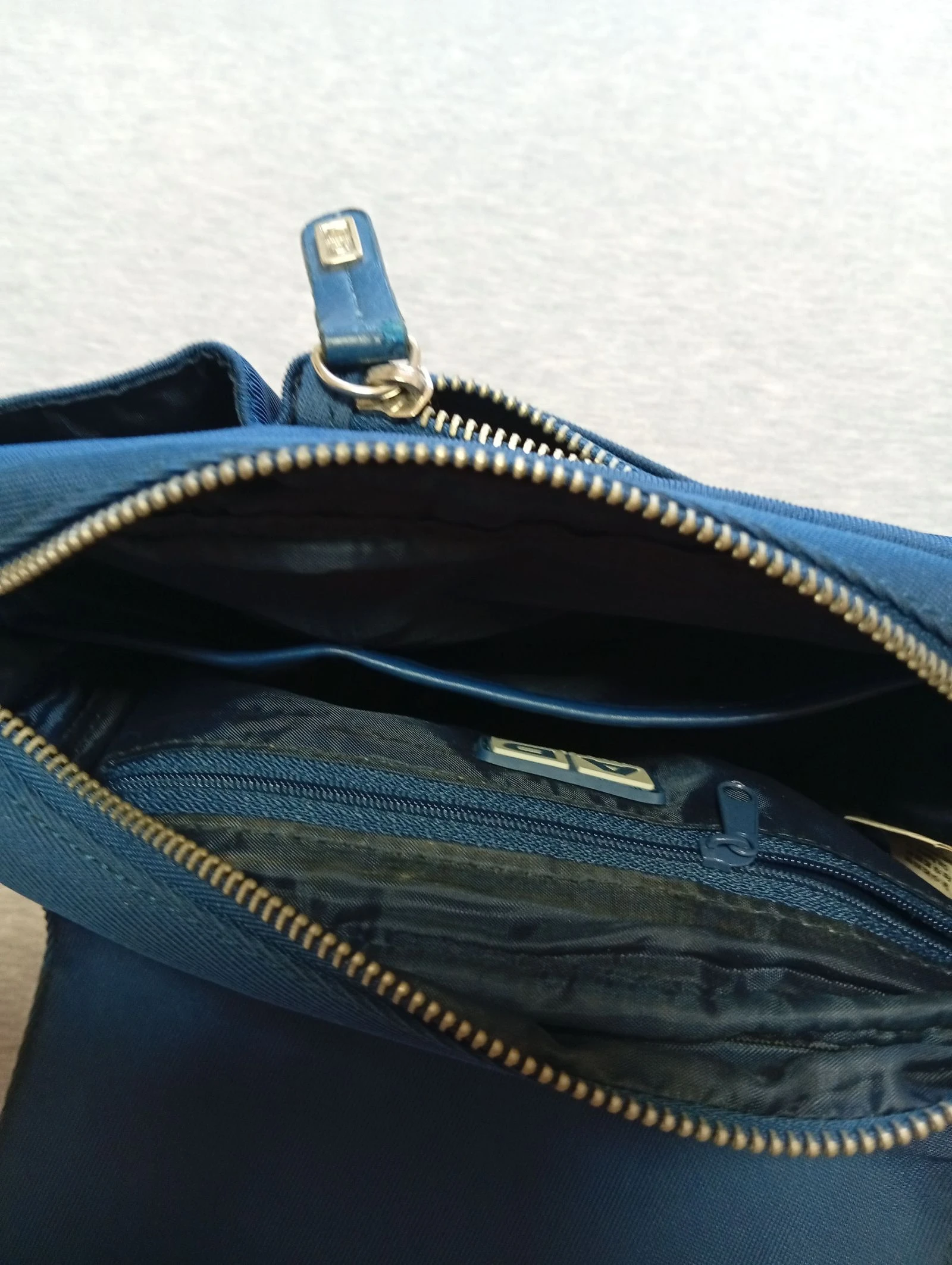 Bolsa transversal Adolfo Domínguez – photo 10